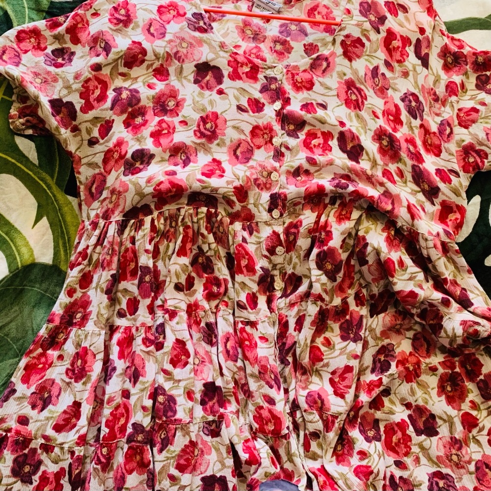 Vintage flowery dress